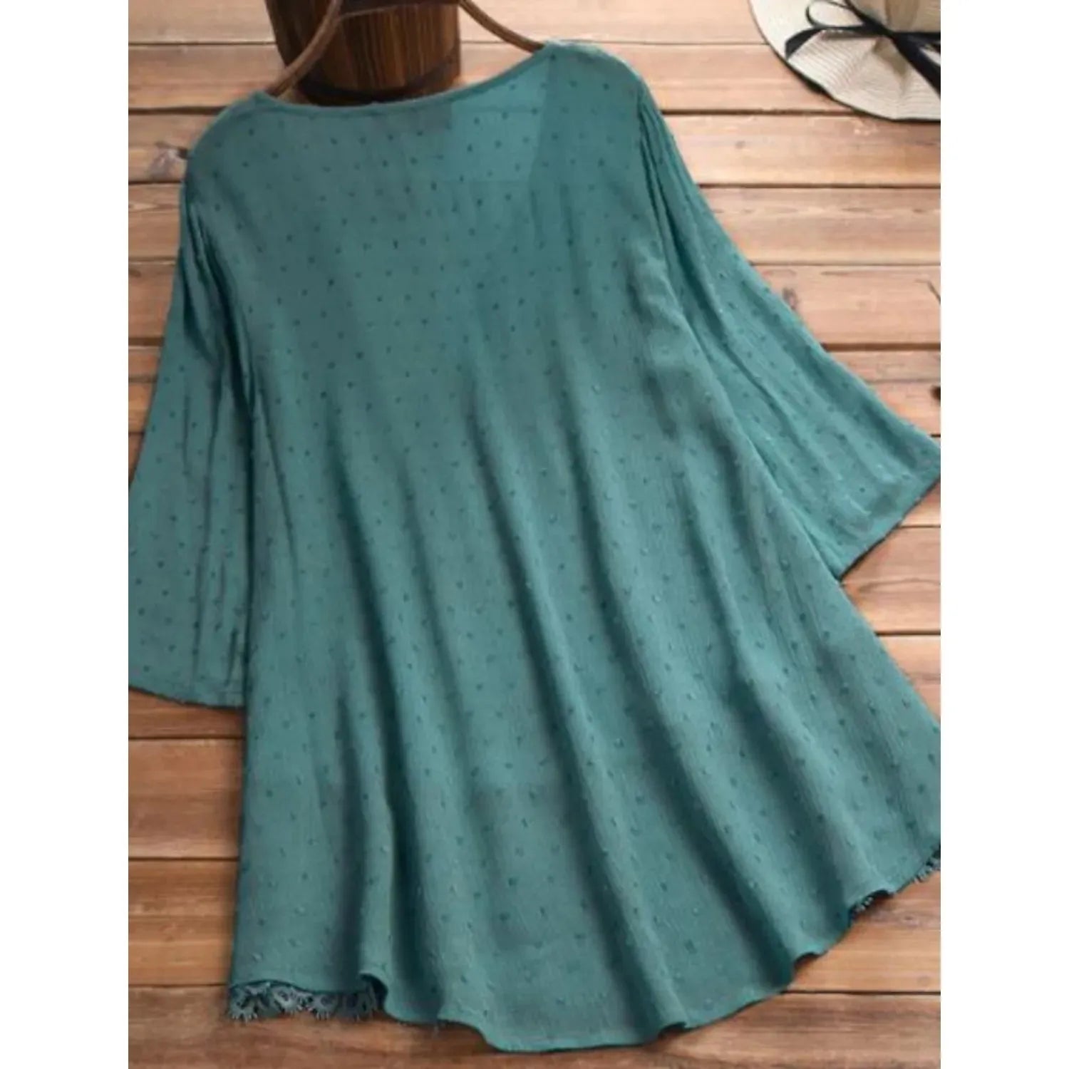 Alba - Blusa de encaje con cuello en V para mujer