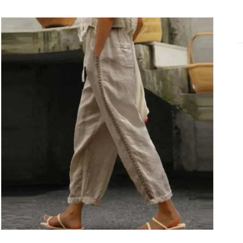 Mariam - Pantalones Casual para Mujer en Color Sólido con Detalles de Encaje