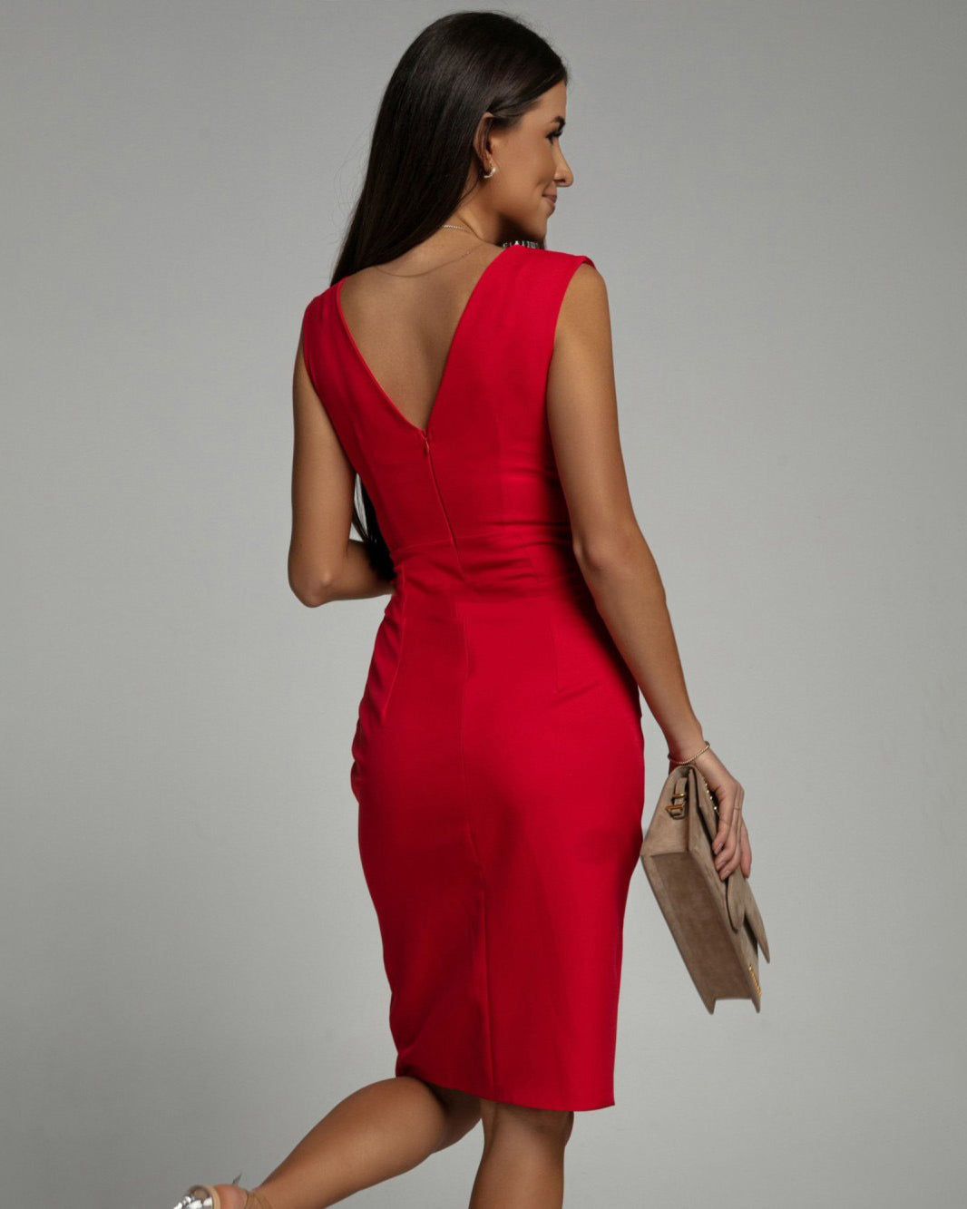 Fresia | Vestido ajustado con escote en V y abertura