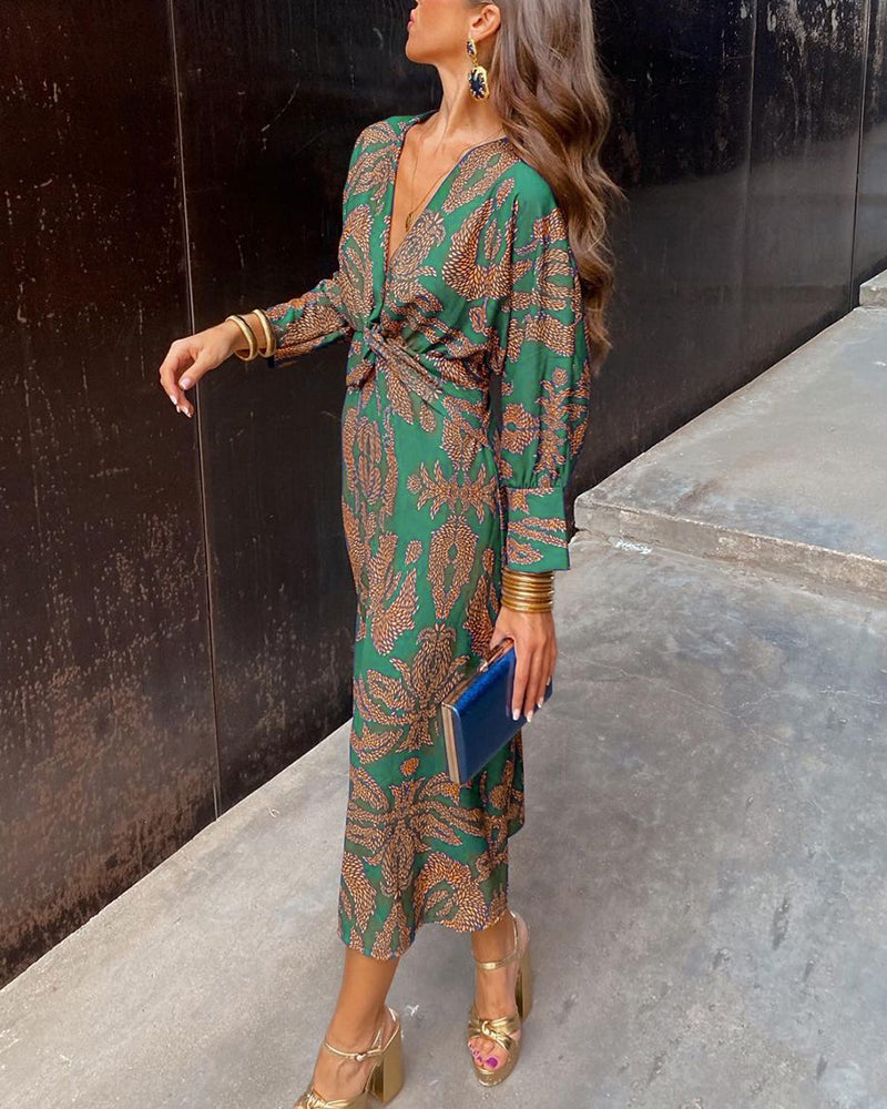 Jowita | Elegantly Styled Dress
