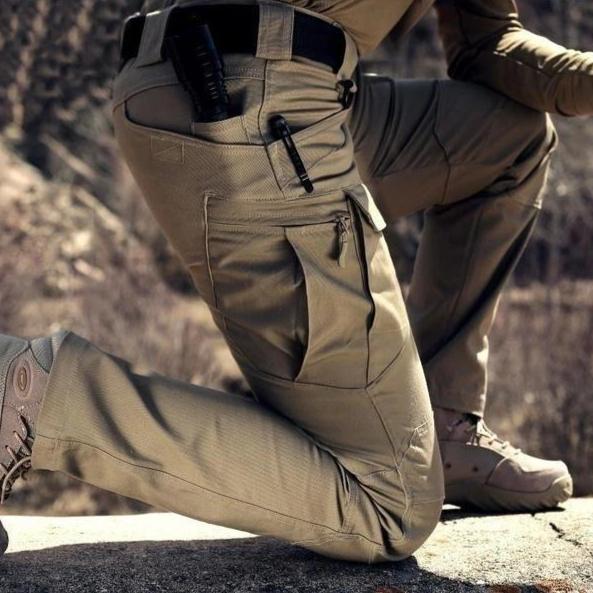 Pantalón impermeable multifuncional