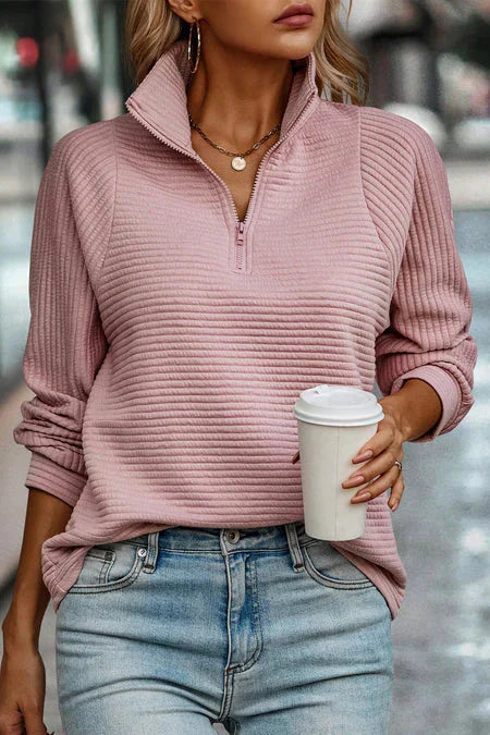 Sudadera moderna con cremallera de cuarto: estilo y comodidad en cada paso