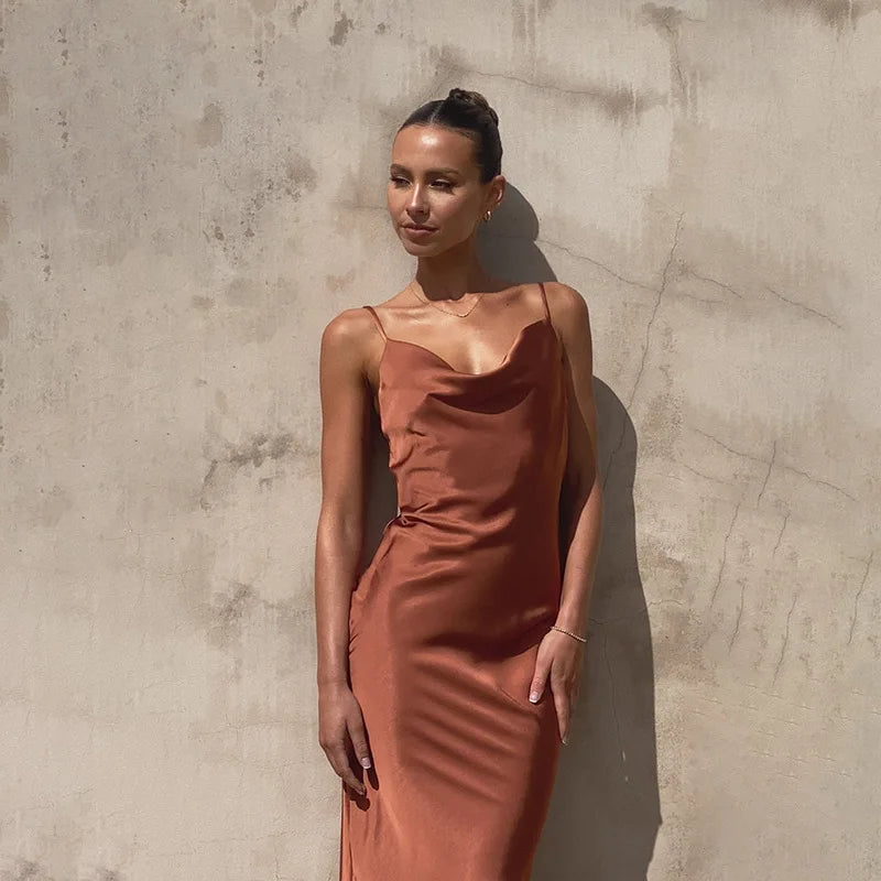 Daira™ | Vestido Largo de Satén Elegante